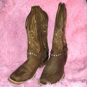 HERENCIA square toed cowboy boots